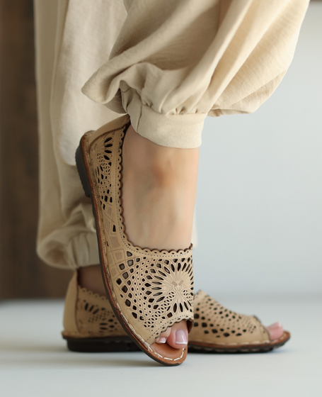 Semirea Women's Cappuccino Leather Loafers