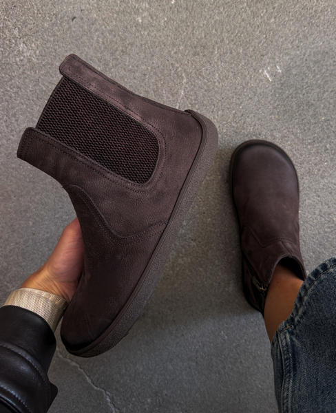 Skórzane barefoot czekoladowe sztyblety damskie Galoria
