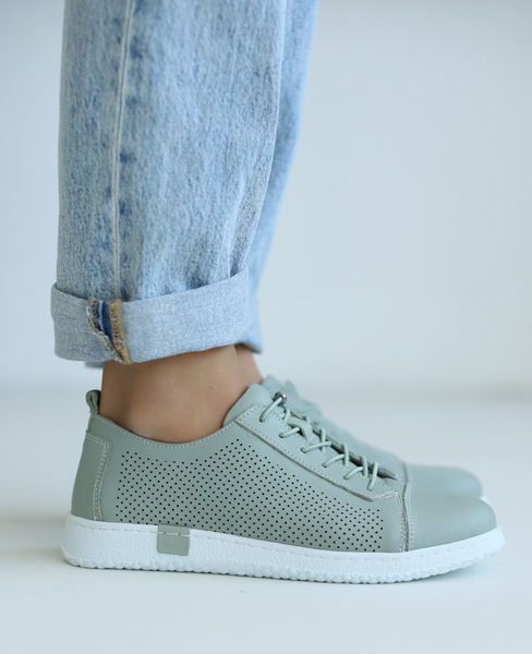 Girelia Women's Mint Leather Sneakers
