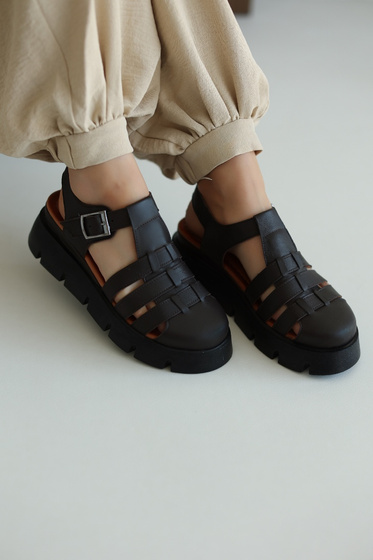 Bisopia Women's Black Leather Sandals