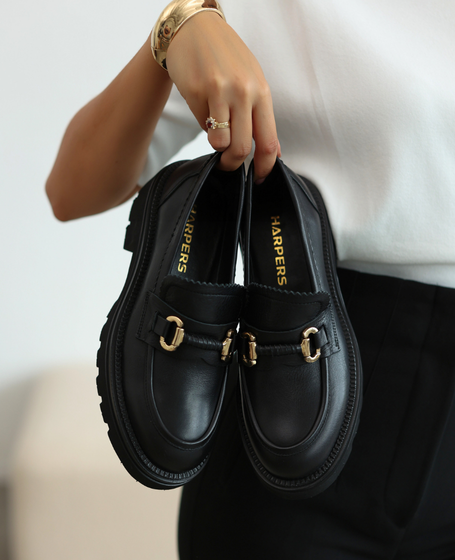 Belioni Women's Black Leather Low-Cut Shoes