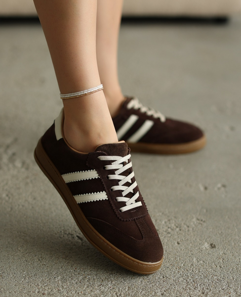 Magline Women's Leather Chocolate-Colored Sneakers