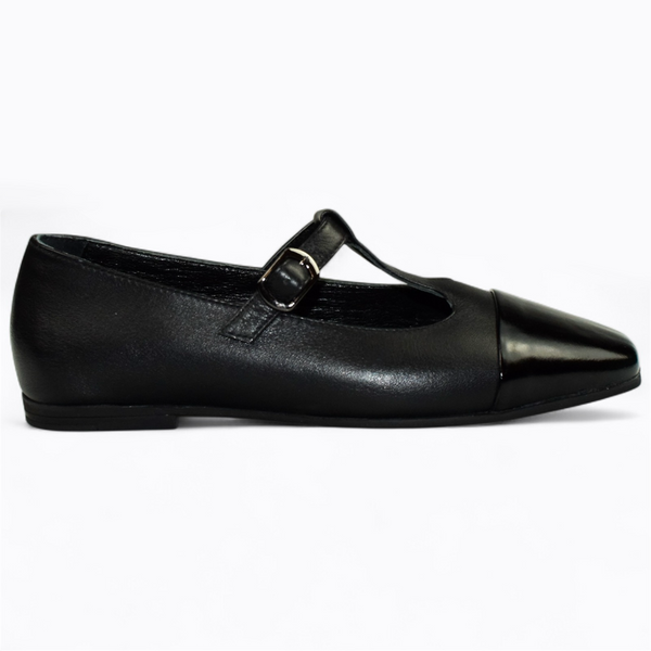 Aselina Women's Black Leather Low-Cut Shoes