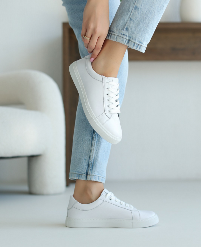 Holetia White Leather Women's Sneakers
