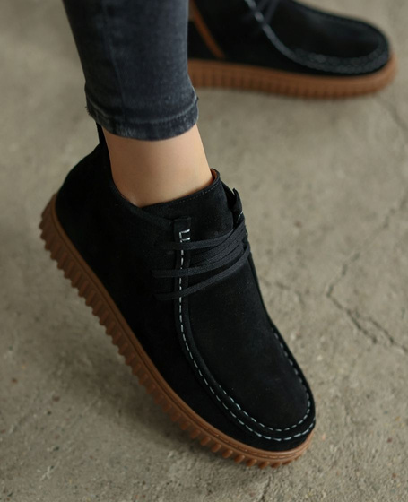 Dalorin Women's Black Leather Boots