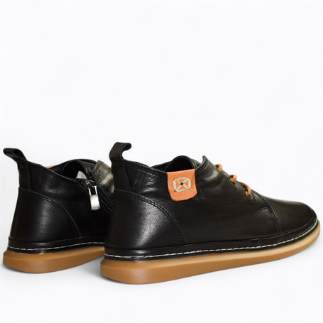 Donteri Women's Black Leather Boots
