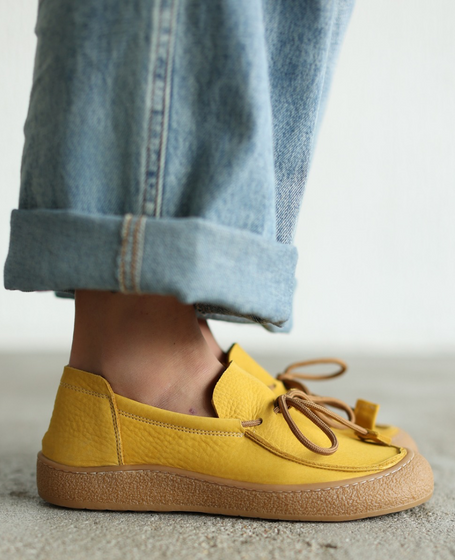 Trivela Women's Yellow Leather Low-Top Shoes