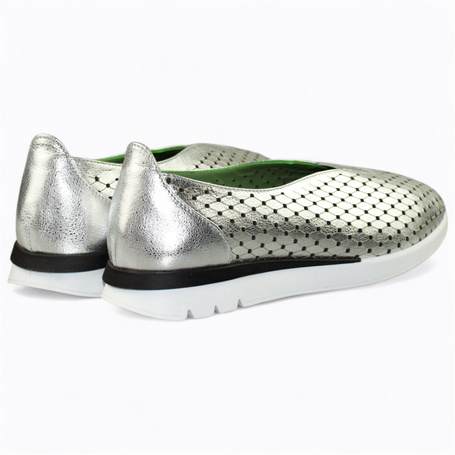 SILVER WOMEN'S SHOES FROM UBRALIA
