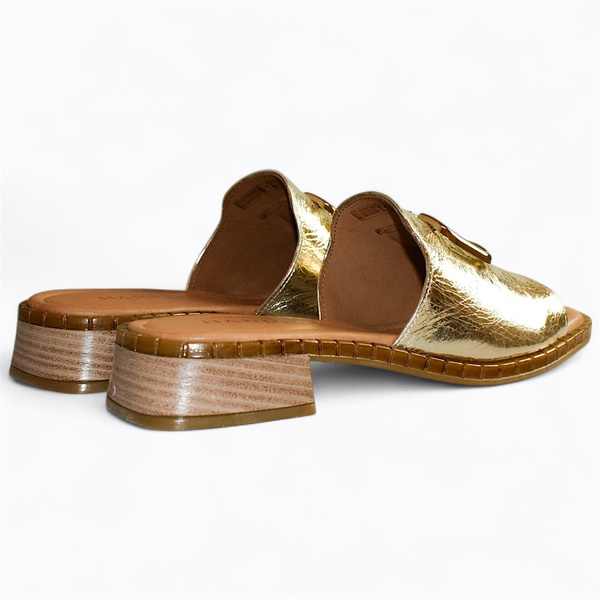 SANCHIA WOMEN'S GOLD FLIP-FLOPS