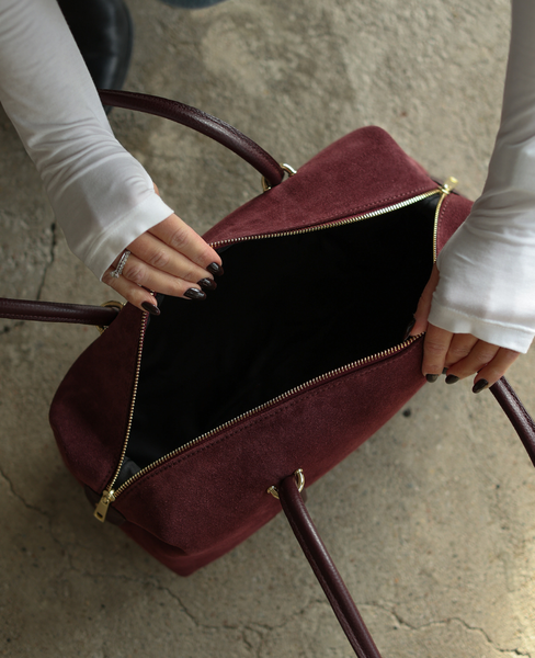 Barleta Wiśnia - suede baguette-style shoulder bag