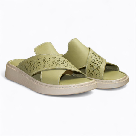 LYSELLE WOMEN'S GREEN FLIP-FLOPS