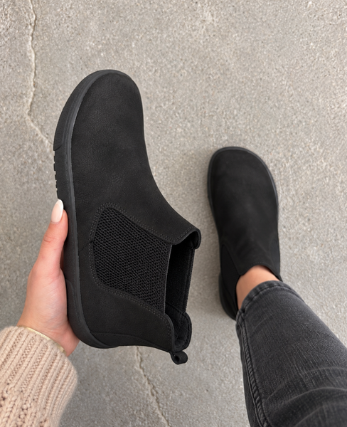 Skórzane czarne barefoot sztyblety damskie Azinira