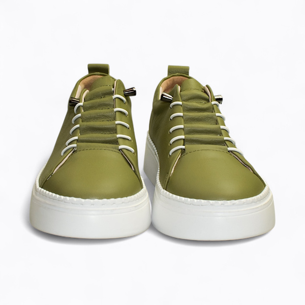 ISSANDE WOMEN'S OLIVE-COLORED LOW-CUT SHOES