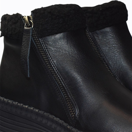 Fallora Women's Black Leather Ankle Boots