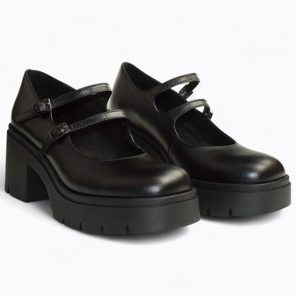Tibisia Women's Black Leather Low-Cut Shoes