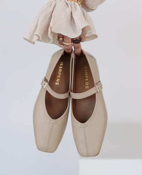 Olivina Beige Leather Women's Low-Cut Shoes