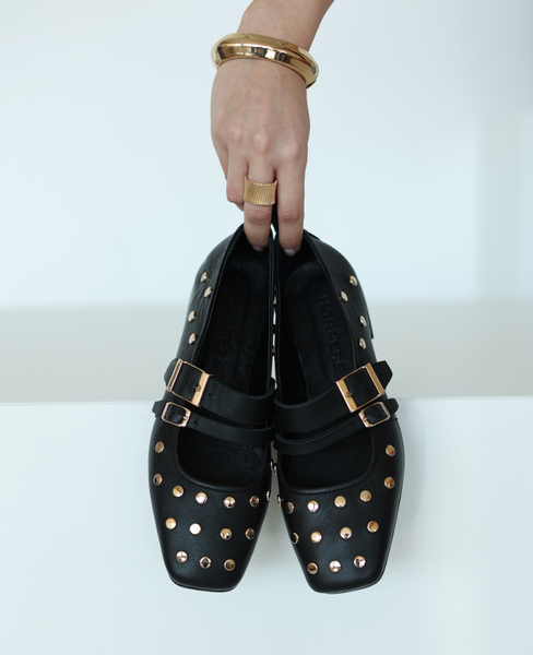 Bravina Women's Black Leather Low-Cut Shoes