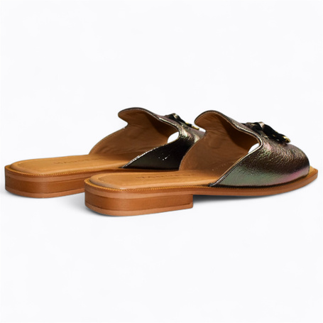 Gabrila Women's Leather and Steel Flip-Flops