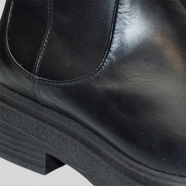 Vilanna Women's Black Leather Boots