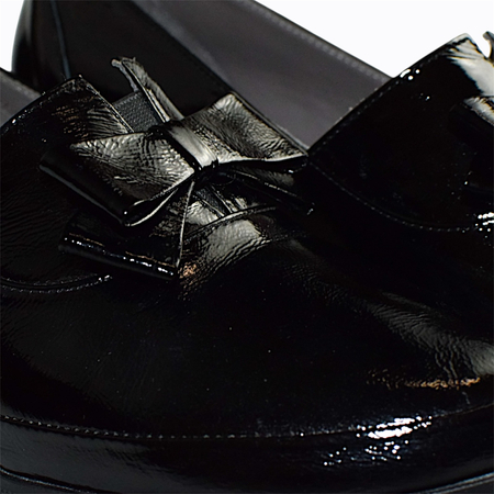 SKÓRZANE CZARNE CZÓŁENKA DAMSKIE WATTIA