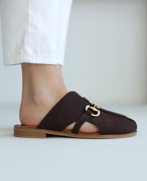 Hirlina Women's Leather Chocolate-Colored Flip-Flops