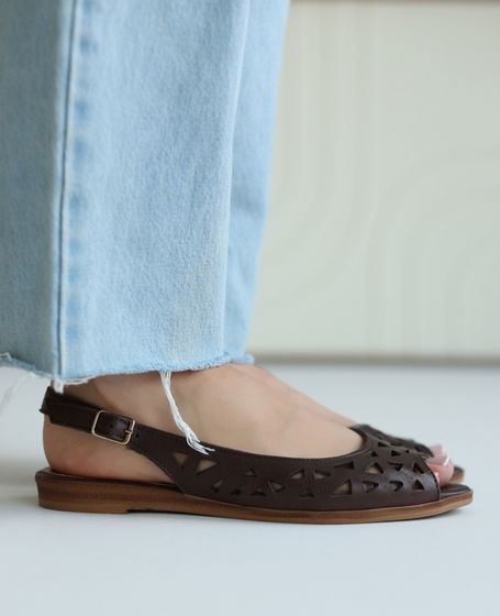 Milvara Women's Leather Chocolate-Brown Sandals