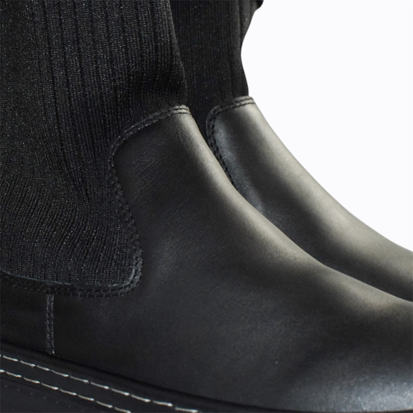 Yasiria Women's Black Leather Ankle Boots