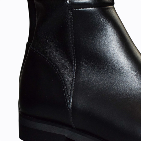 Czarne kozaki damskie Arnetta