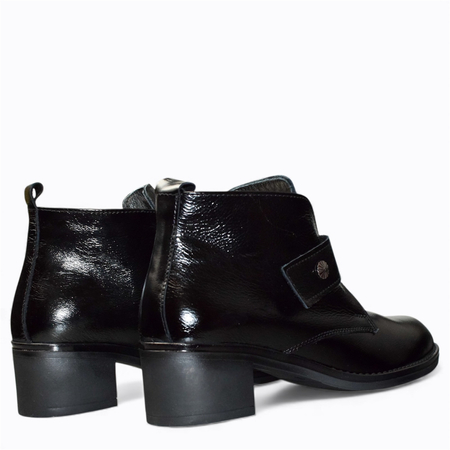 Skórzane czarne botki damskie Orindra