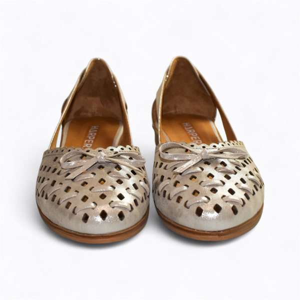 HIVERIA WOMEN'S POWDER-COLORED SANDALS