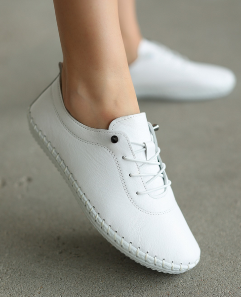 Rivessa Women's White Leather Low-Top Shoes