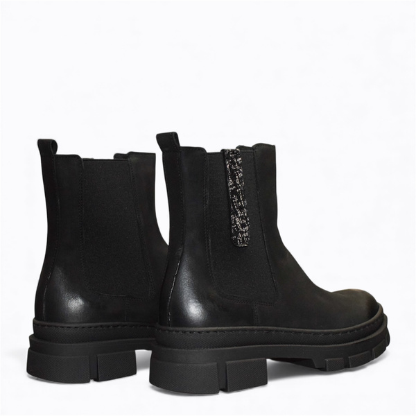 Kanna Women's Black Leather Ankle Boots