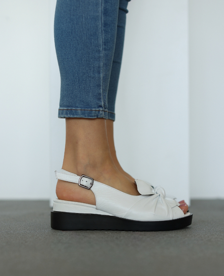Nadriya White Leather Women's Sandals