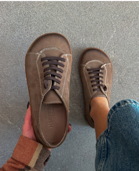 Belania Women's Gray Leather Barefoot Low-Top Shoes