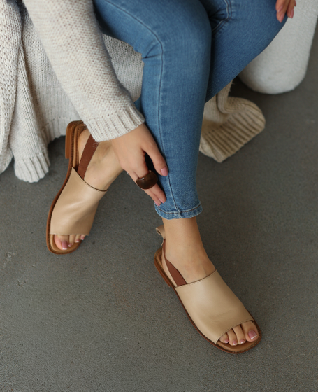 Dalmeri Beige Leather Women's Sandals
