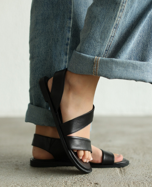 Milanna Women's Black Leather Sandals