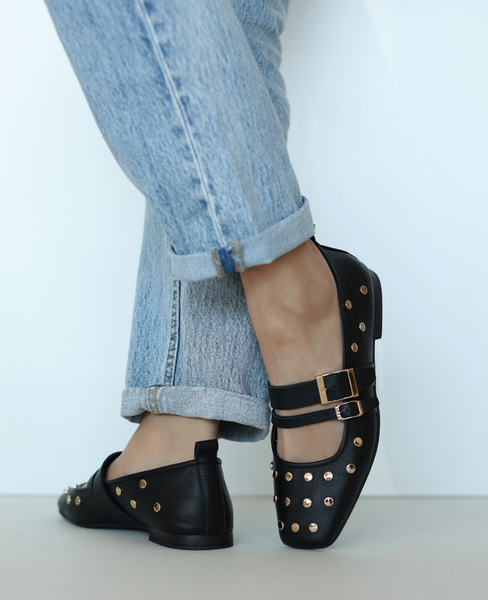 Bravina Women's Black Leather Low-Cut Shoes