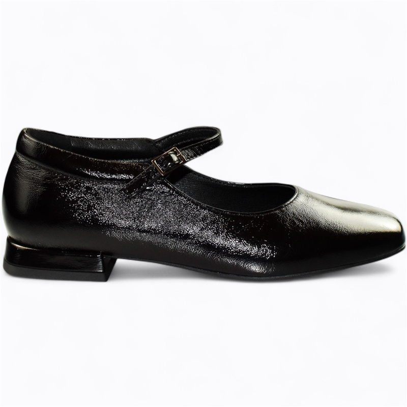 Rohilia Women's Black Leather Low-Cut Shoes