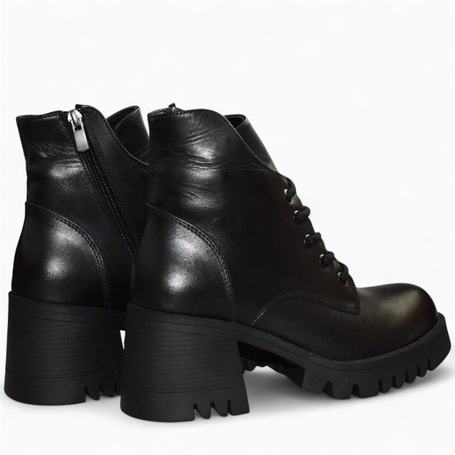 Isadora Women's Black Leather Ankle Boots