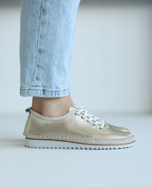 Helisse Women's Leather Gold Low-Cut Shoes