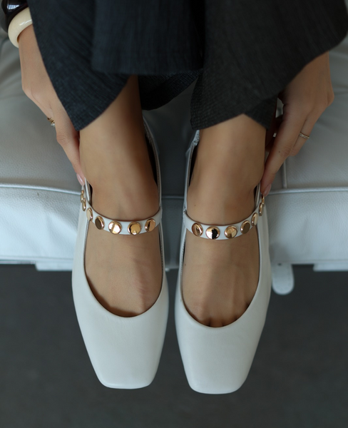 Korvina Women's White Leather Low-Top Shoes