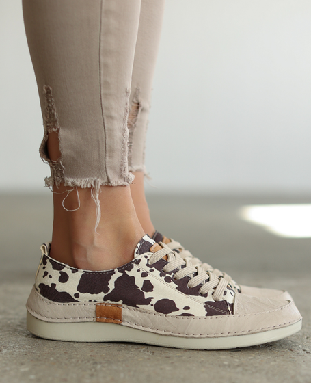 Fenleri Women's Beige Leather Low-Top Shoes with an Animal Print