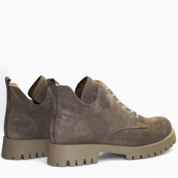 Serenti Women's Gray Leather Boots