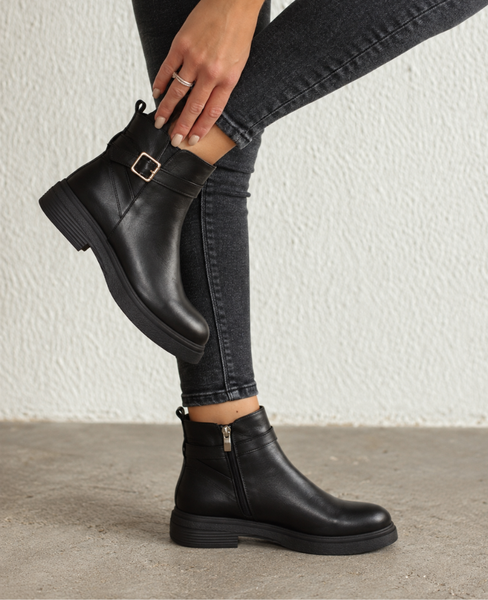 Kessina Women's Black Leather Ankle Boots