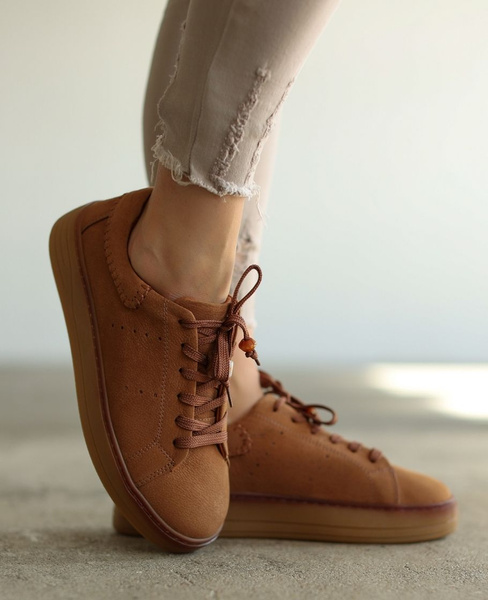 Skórzane rude sneakersy damskie Mezarie