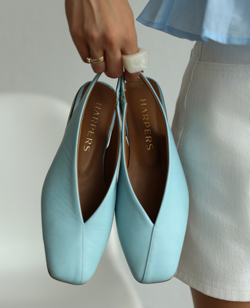 Hanessa Women's Light Blue Leather Sandals