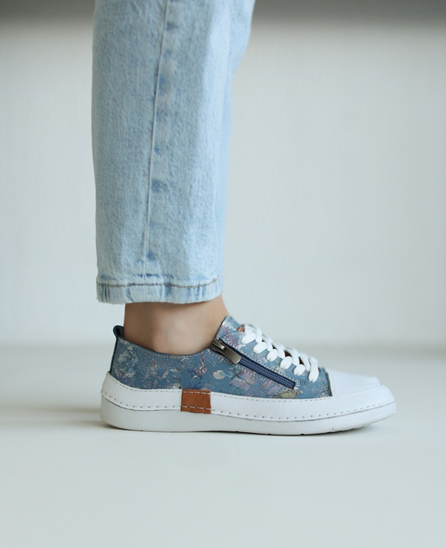 Fenleri Women's Navy Blue Leather Low-Top Shoes with a Floral Pattern