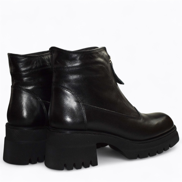 Auvrina Women's Black Leather Ankle Boots