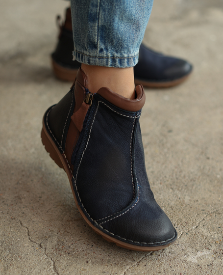 Halvora Navy Blue Leather Women's Boots
