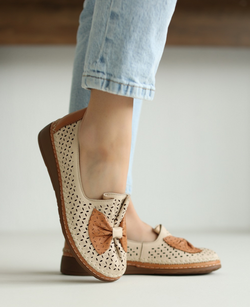 Meriori Beige Leather Women's Low-Top Shoes